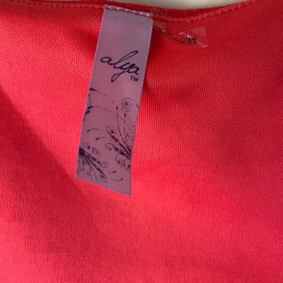 Dress - Picture 2 of 4